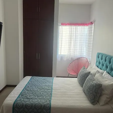 Exquisite In El Laguito Apartamento