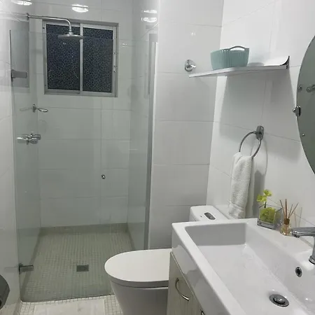 Exquisite In El Laguito